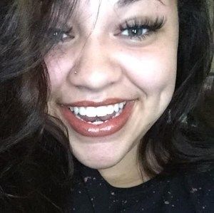 Meet your Posher, Lena